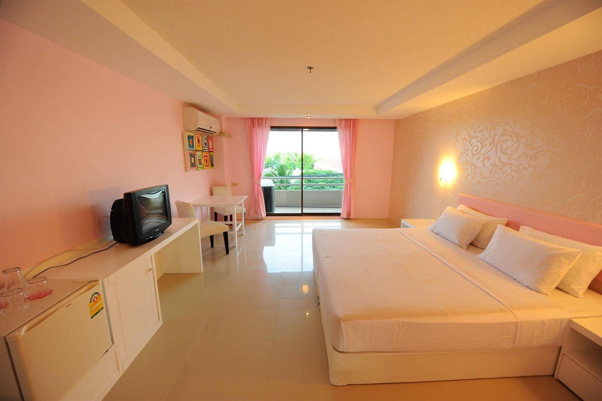 Angket Hip Residence Pattaya Εξωτερικό φωτογραφία
